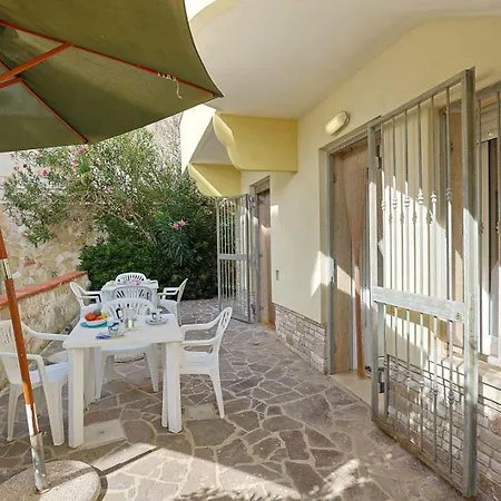 Holiday home Casa Laura 4 A 20 Mt Dalla Di *